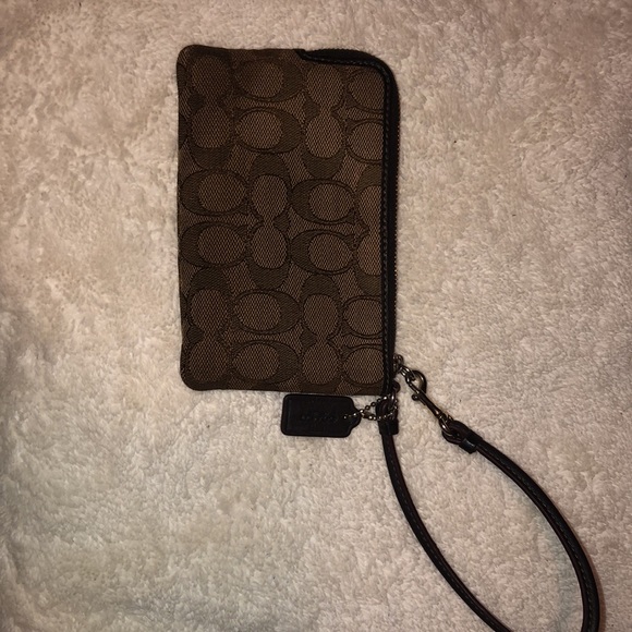 Coach wallet/ wristlet - Picture 3 of 4
